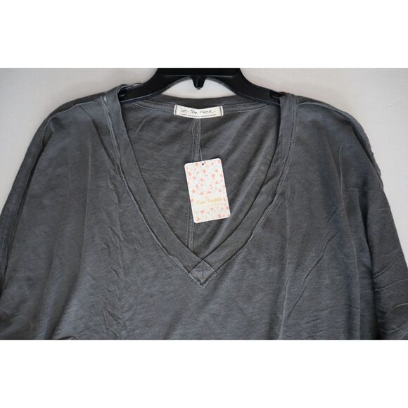 We The Free x FP OB1078864 Women's Sz L Black/Charcoal On My Mind V-Neck Shirt - Picture 4 of 9